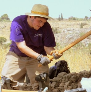 UE Student Isaac excavating Area S